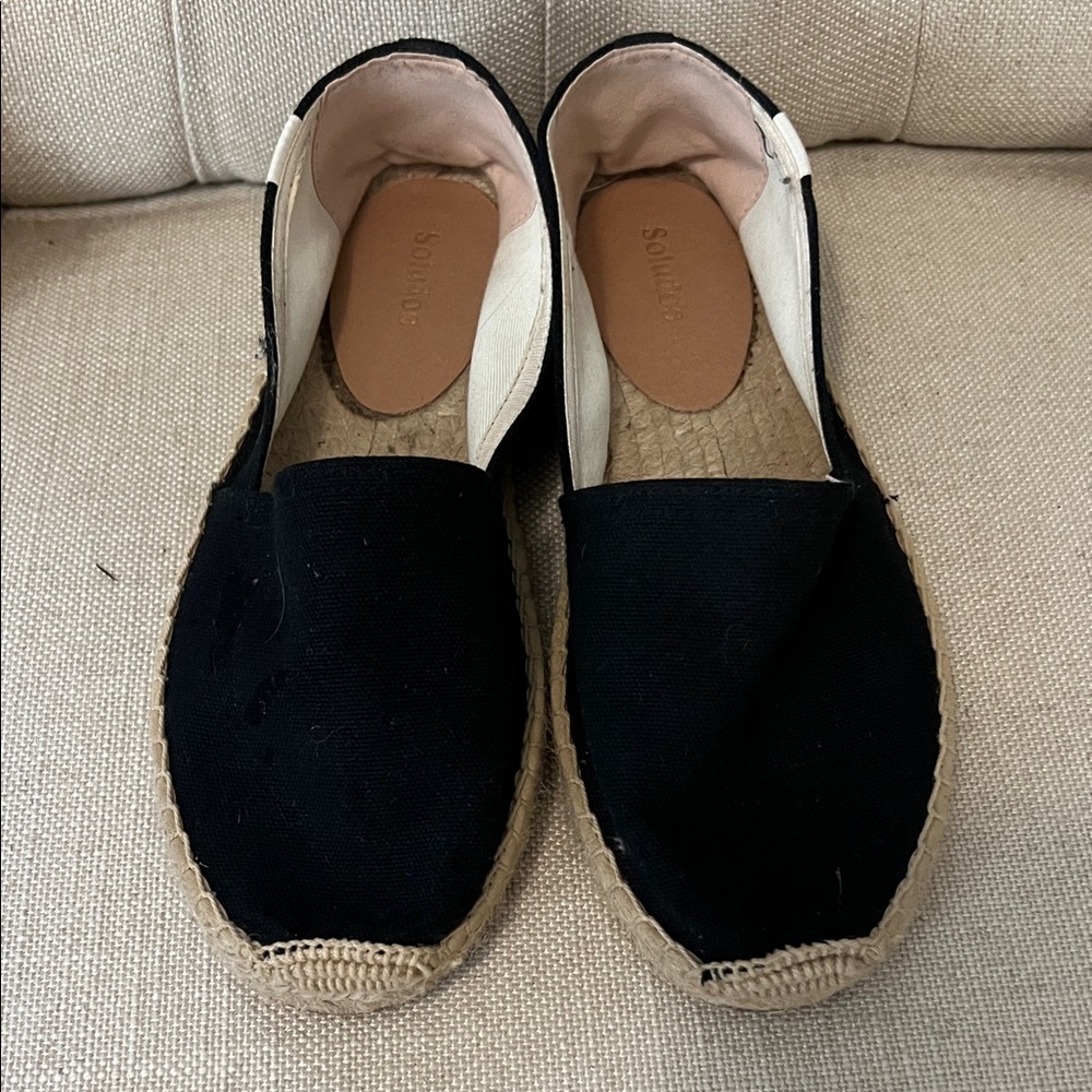 Soludos Classic Black and Tan Espadrilles